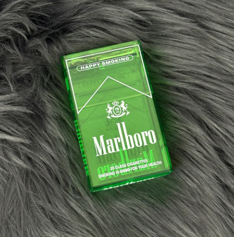 Marlboro case can hold 20 regular size, rechargeable with flash light